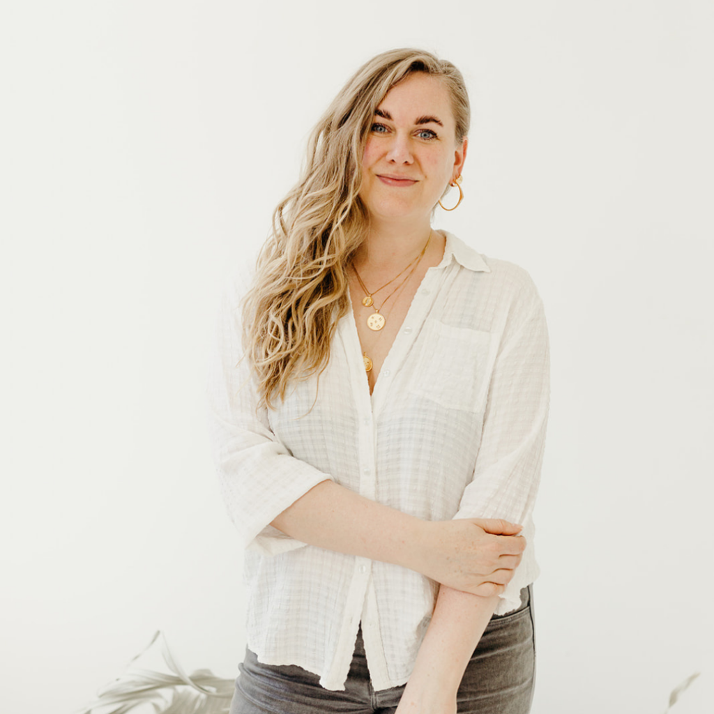 Magic Hour Podcast with Sarah Mulder Jewelry who designs jewelry in Vancouver, Canada